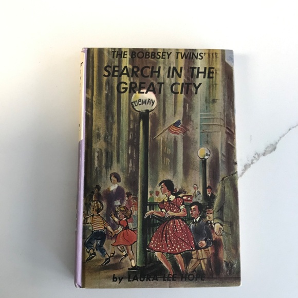 2 Vintage Bobbsey Twins Mystery Books 9 & 38 by Laura Lee Hope Collector - Picture 14 of 15